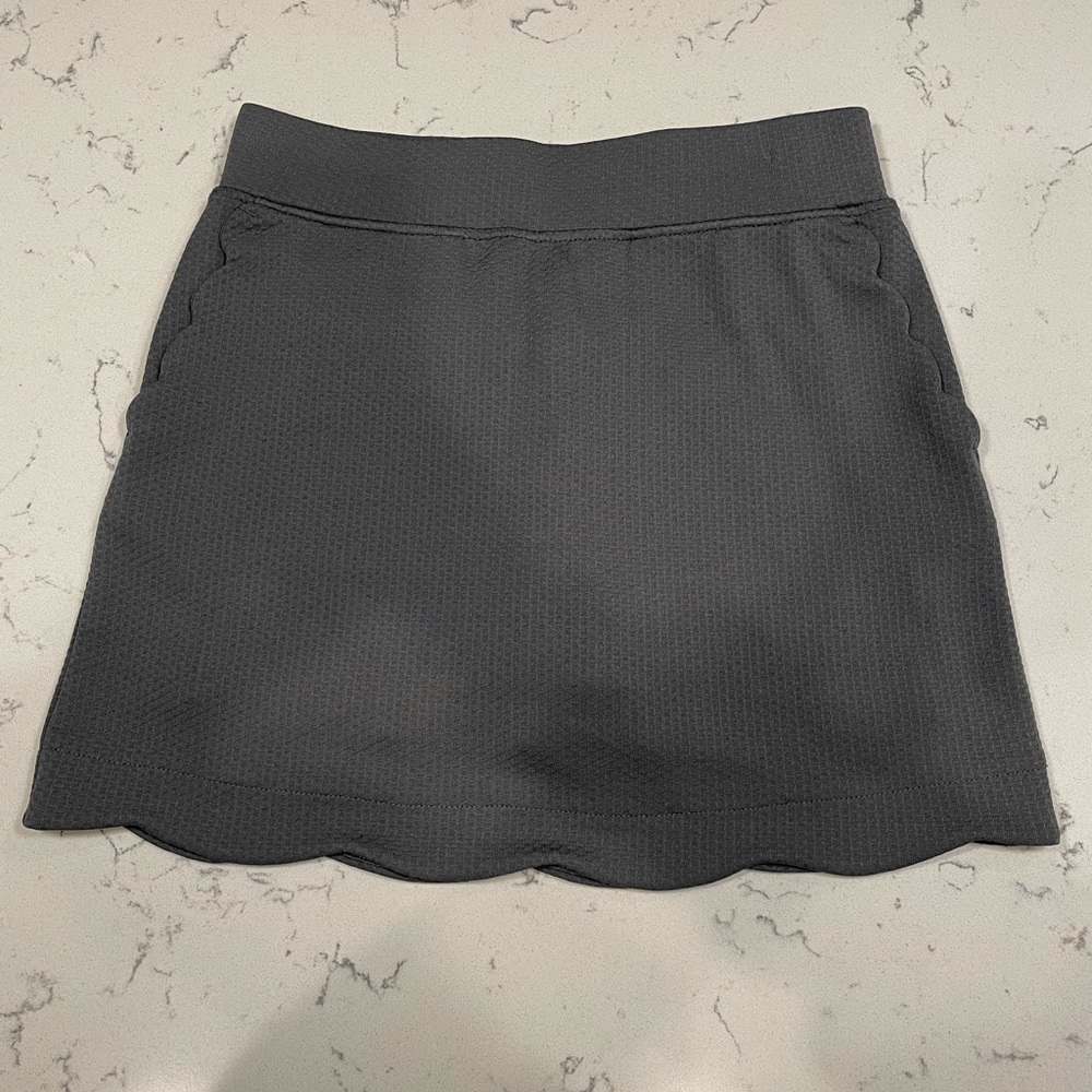 Pebble beach scalloped skirt